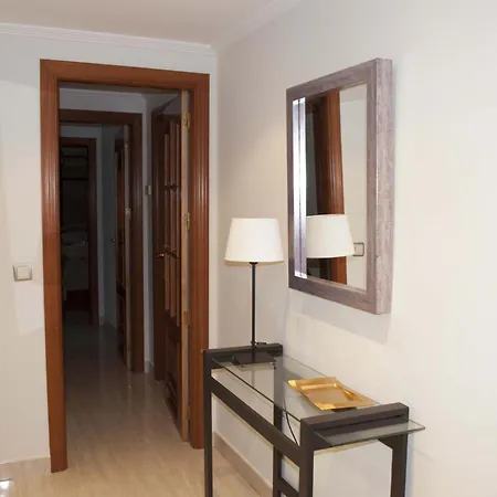 Apartamento Céntrico Con Parking Privado