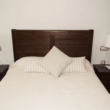 Céntrico, Parking Privado, Al Lado Estación Tren. Apartamento Córdoba